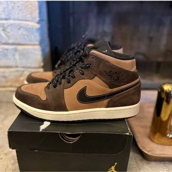 Nike Men's Black and Tan Mid-Top Sneakers - Picture 1 of 2